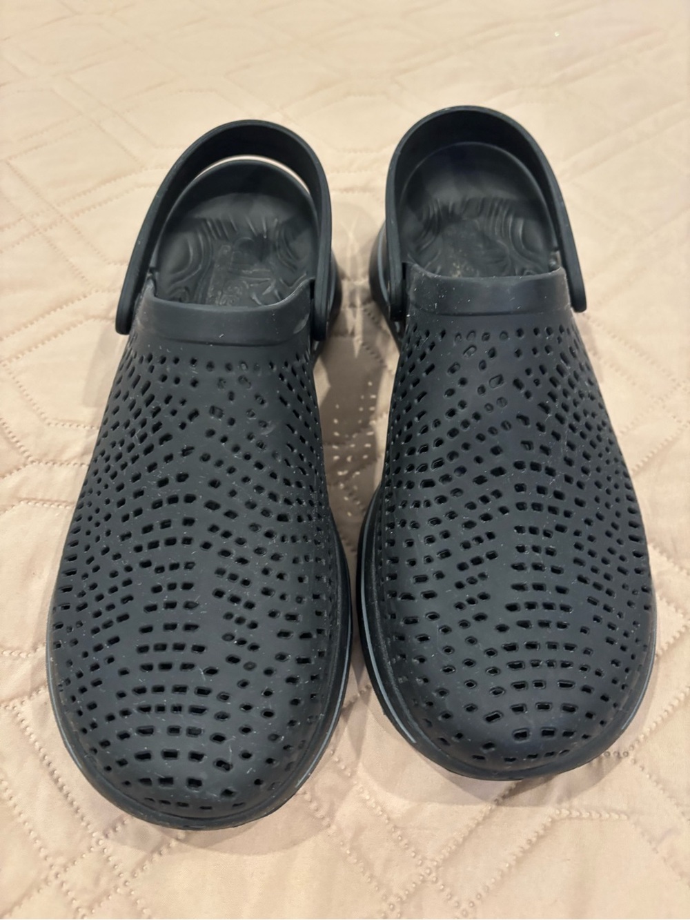 Women’s Sketchers Cali-Gear Slip-On Ventilated Clog - Black- New!